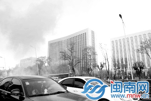 公式太原迎澤大街山西省委附近連續(xù)發(fā)生爆炸