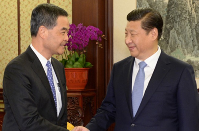 習(xí)近平會見梁振英