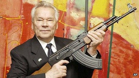 世界名槍AK-47突擊步槍發(fā)明人米哈伊爾·卡拉什尼科