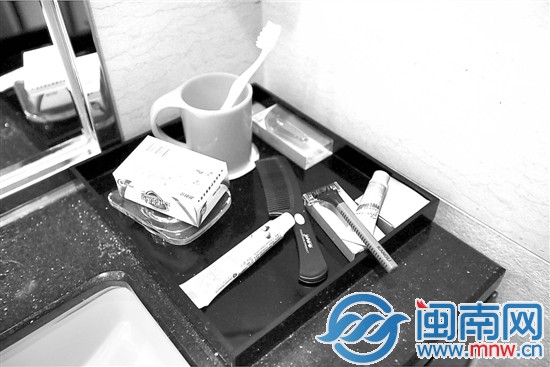 兩會圖說2