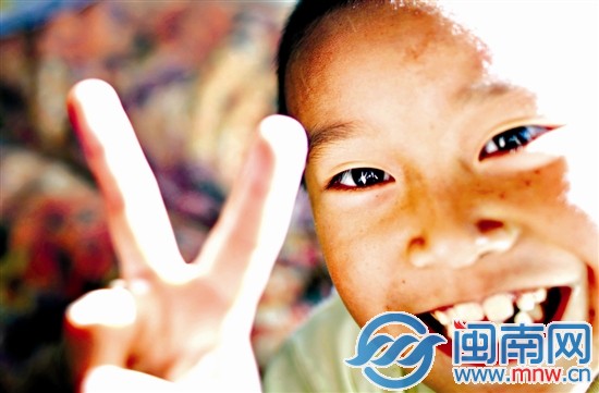 愛笑的冬冬