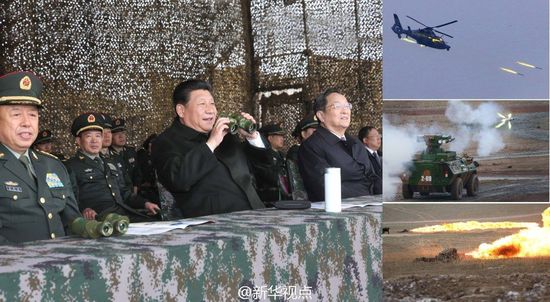 習(xí)近平觀摩新疆軍區(qū)部隊實戰(zhàn)化訓(xùn)練課目演示