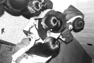 小記者在密室里解鎖。