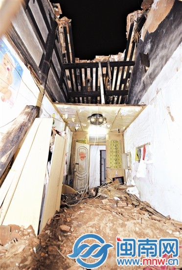 老舊古厝屋頂塌落，租住在此的老伯被埋身亡