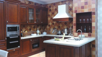 品類齊全、功能豐富的廚房展示廳。