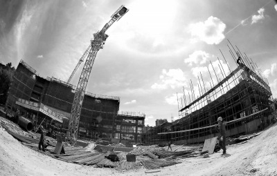 新婦幼保健院正在抓緊建設(shè)。