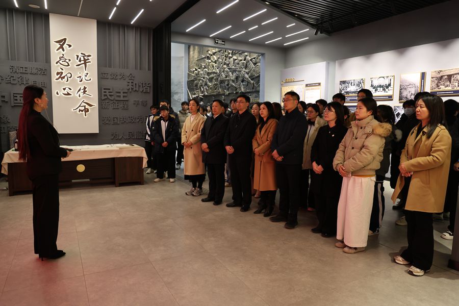 紅色基因潤初心     ------新鄉(xiāng)職業(yè)技術(shù)學院與長垣烹飪職業(yè)技術(shù)學院開展革命傳統(tǒng)教育實踐活動